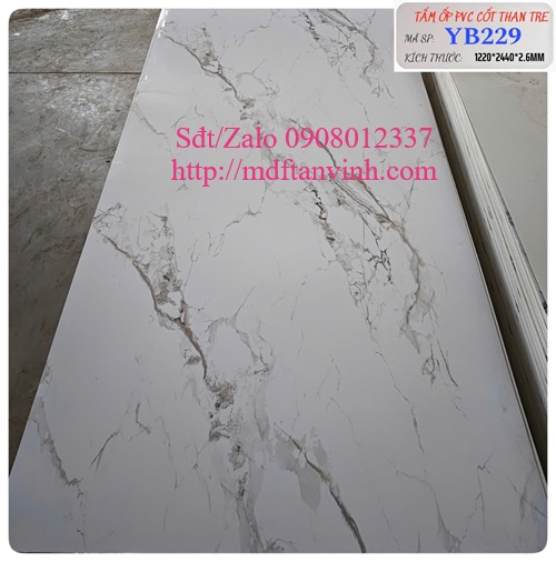 Tấm ốp PYC cốt than tre