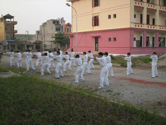 Tập võ thuật