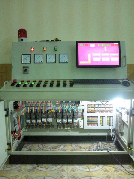 Tủ bàn điểu khiển PLC