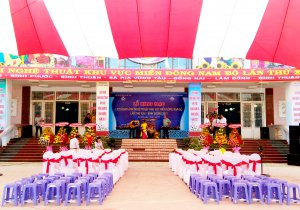 Tổ chức sự kiện