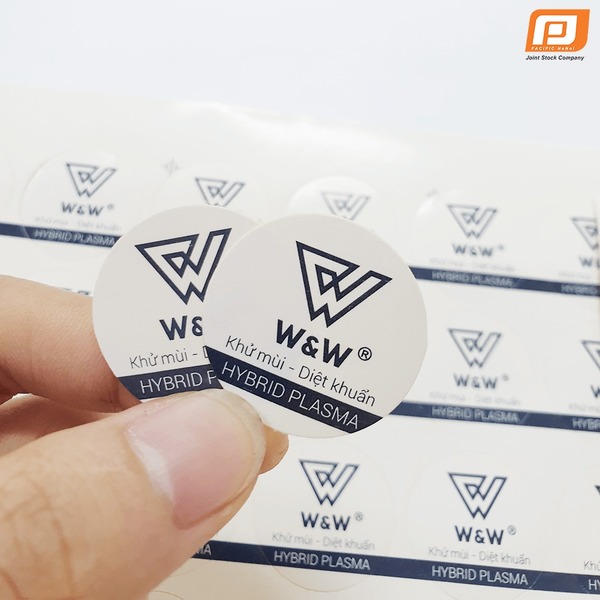 Tem dán W&W