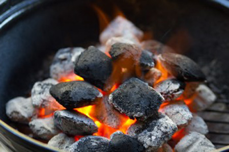 Than nướng BBQ