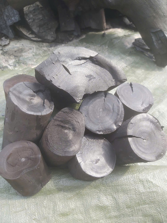 Than gỗ tự nhiên