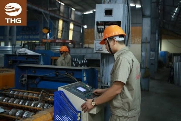 Thép bản mã