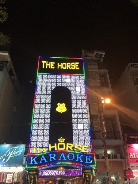 Thi công bảng hiệu quảng cáo Karaoke
