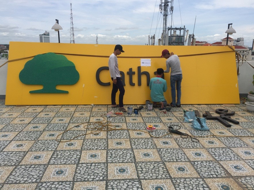 Thi công bảng hiệu quảng cáo