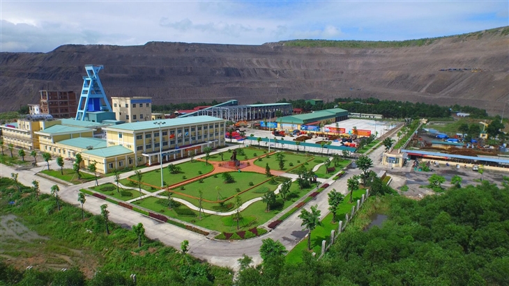Thi công băng tải hầm lò