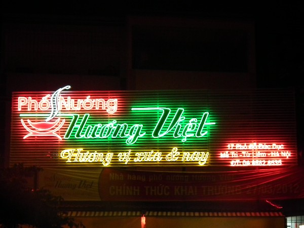 Thi công quảng cáo