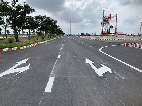Thi công sơn vạch kẻ đường