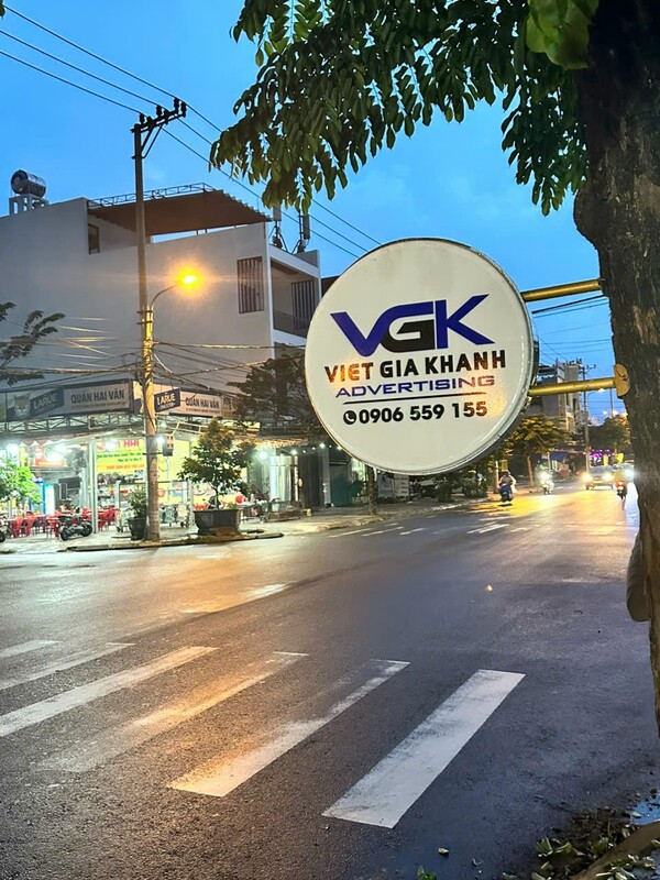 Thi công bảng hiệu quảng cáo