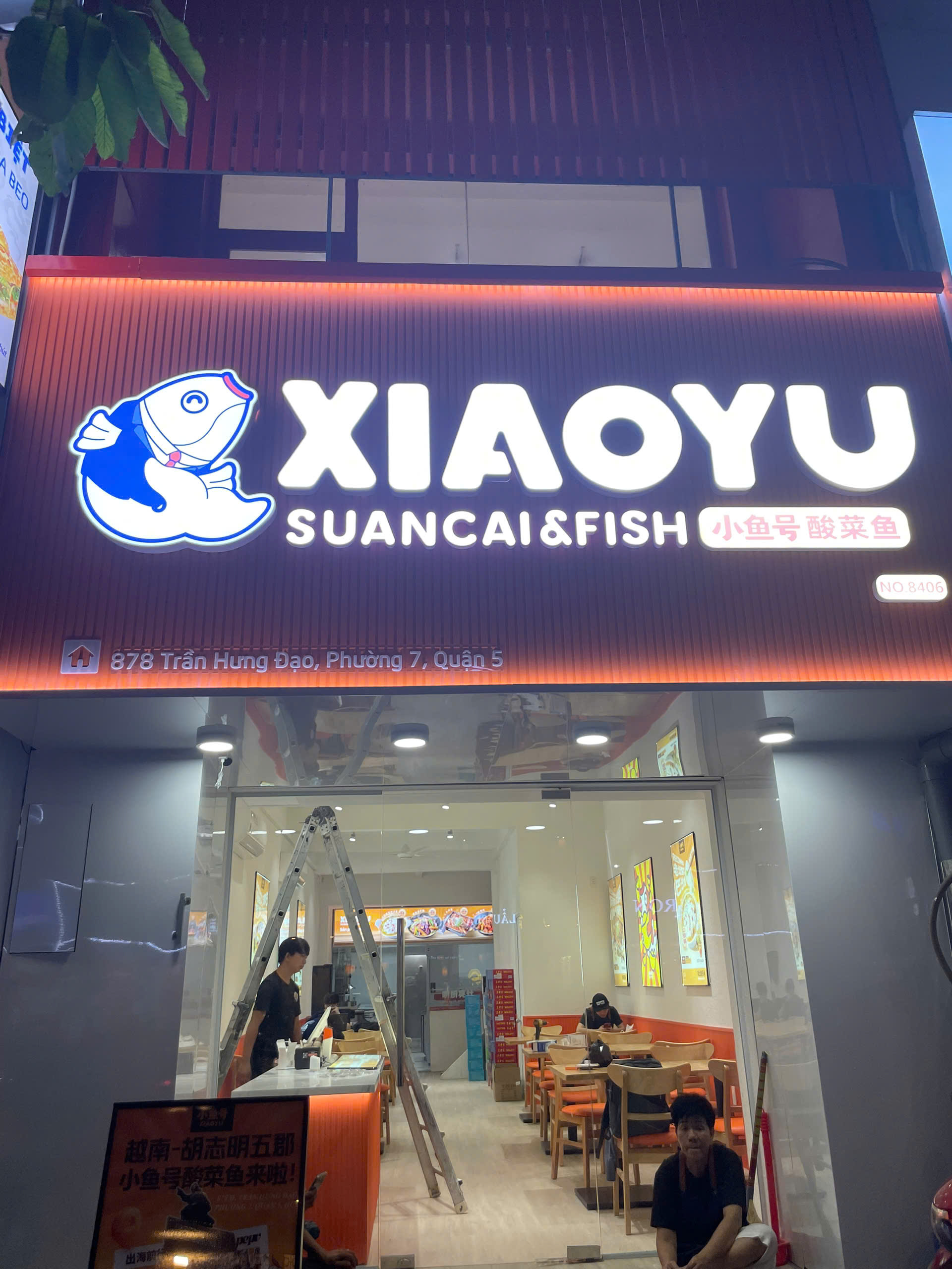 Thi công biển quảng cáo đèn led