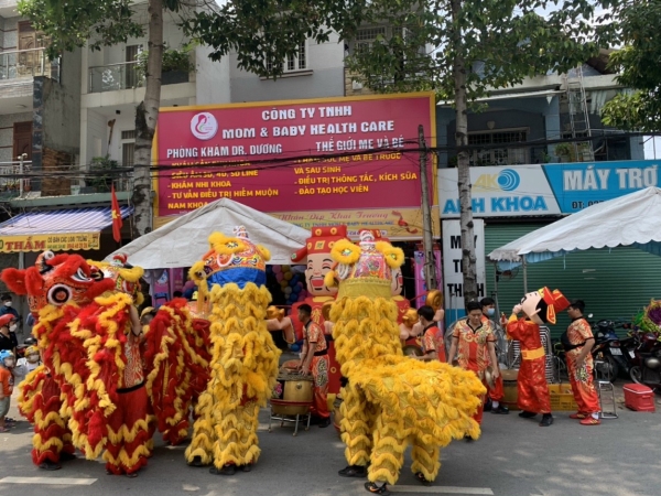 Thi công biển quảng cáo