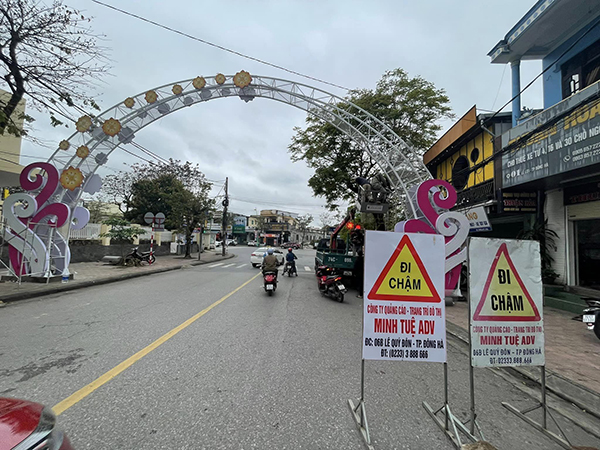 Thi công cổng chào