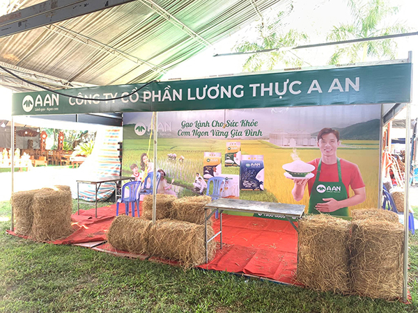 Thi công dựng gian hàng hội chợ triển lãm