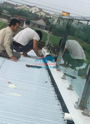 Thi công lắp đặt máng xối