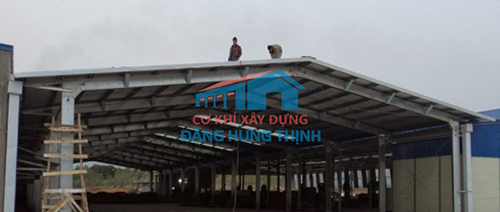 Thi công lắp đặt máng xối