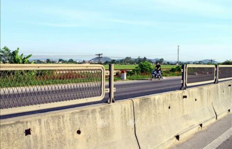Thi công lưới chống chói