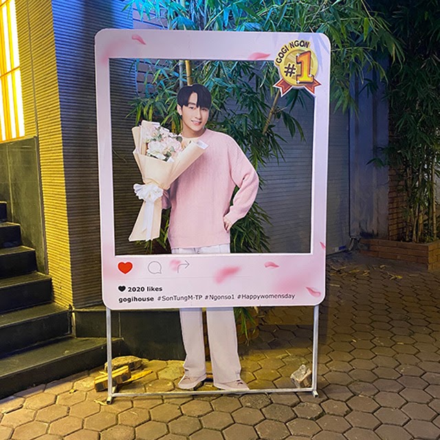 Thi công standee mô hình