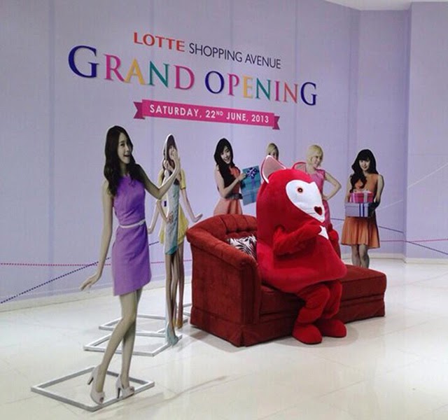 Thi công standee mô hình