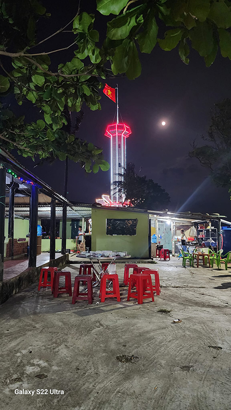Thi công trang trí đèn Led