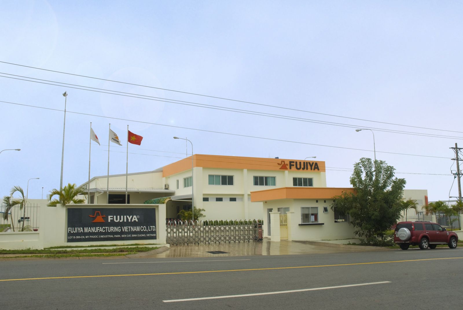 Thiết kế, xây dựng