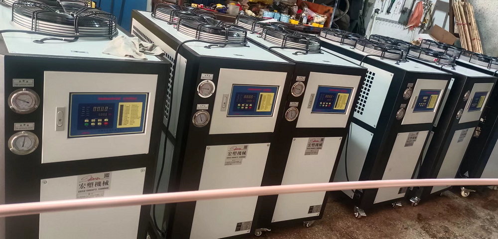 Thiết bị điều khiển và ổn định nhiệt độ khuôn 1HP-50HP