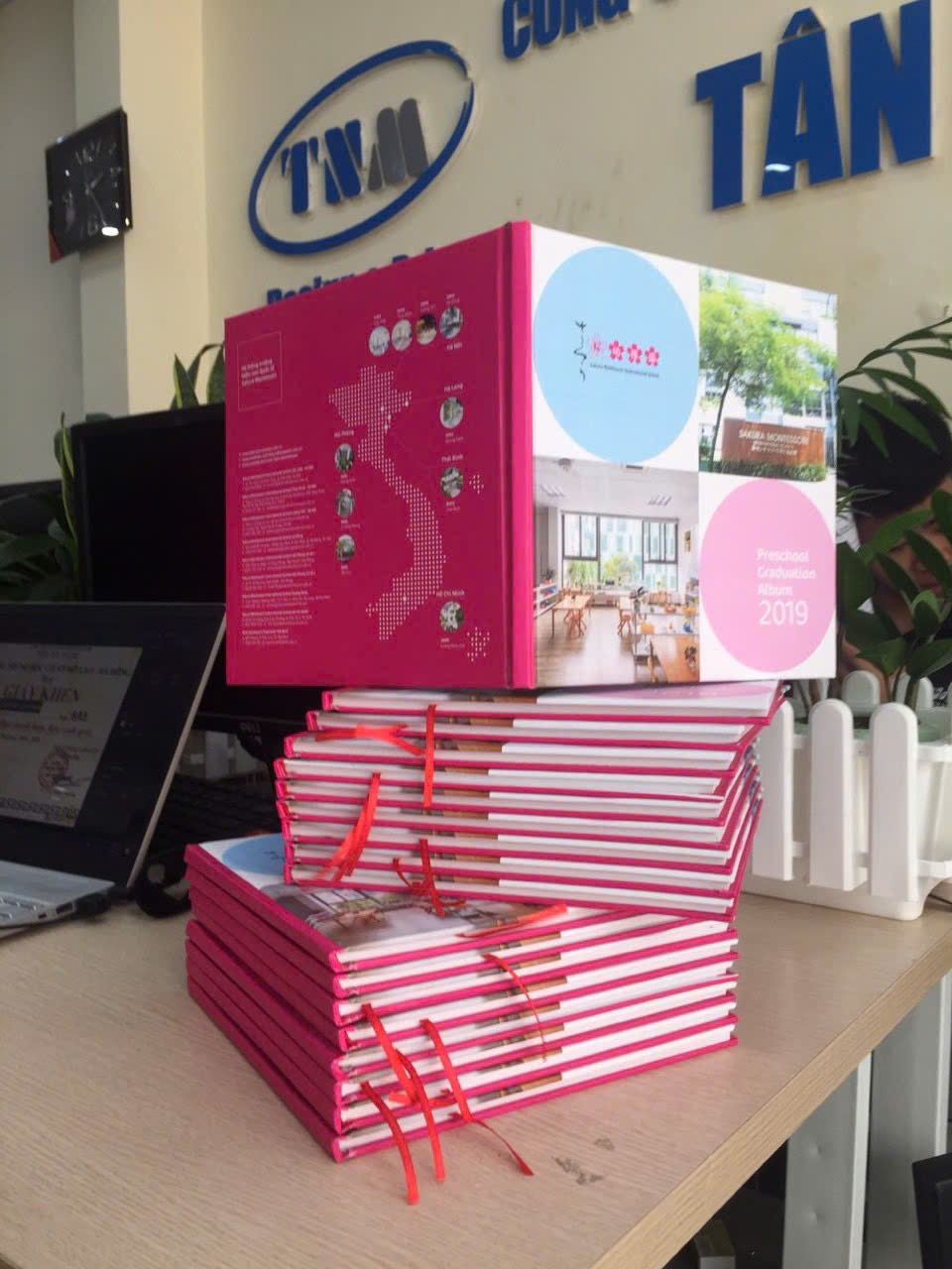 Thiết kế kỉ yếu