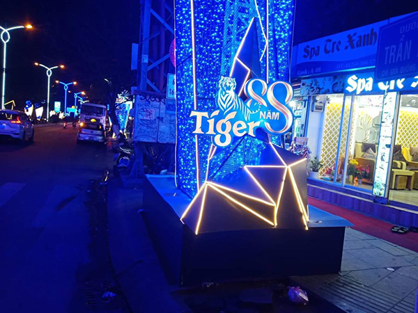 Thiết kế thi công quảng cáo