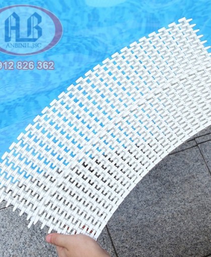 Thoát sàn răng cưa cho hồ bơi