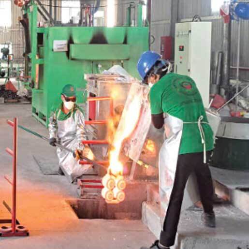 Thực hiện đúc mẫu chảy