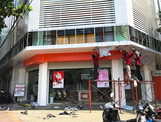 Thi công quảng cáo