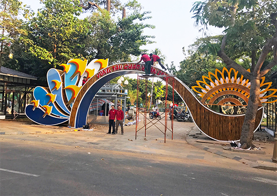 Thi công quảng cáo