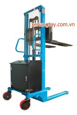Xe nâng thùng phuy