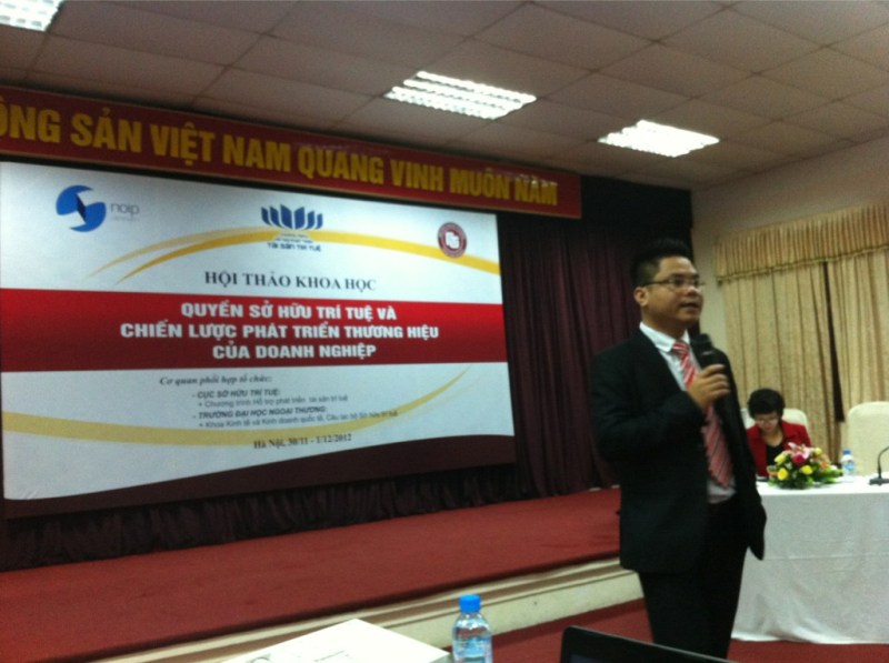 Tổ chức hội thảo