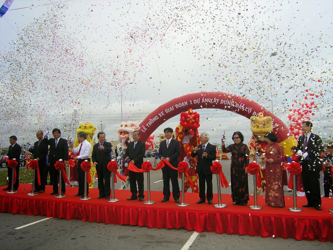 Tổ chức lễ khánh thành