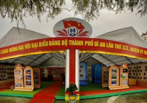 Tổ chức sự kiện