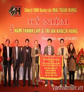 Tổ chức sự kiện, triển lãm