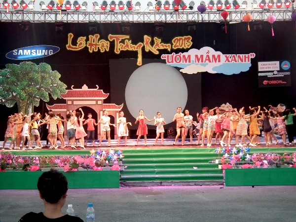 Tổ chức sự kiện