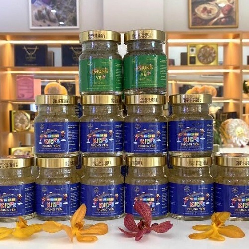 Tổ yến chưng sẵn