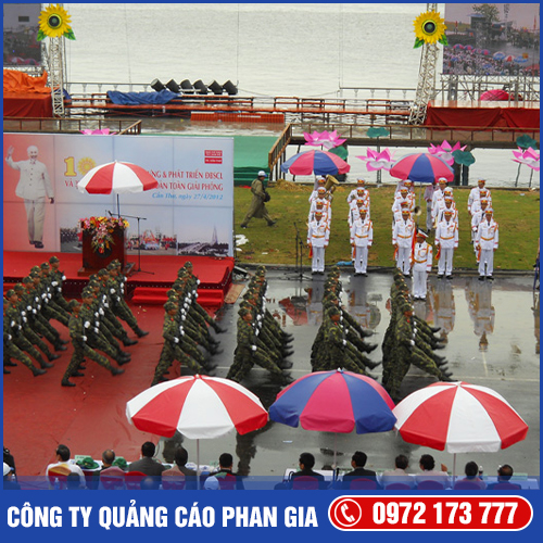 Tổ chức sự kiện