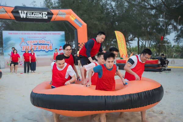 Tổ chức sự kiện team building