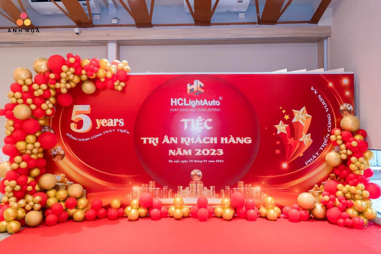 Tổ chức tiệc tri ân khách hàng
