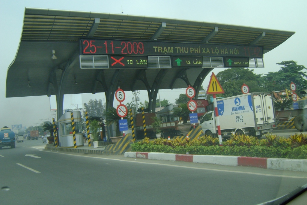 Trạm thu phí Xa Lộ Hà Nội