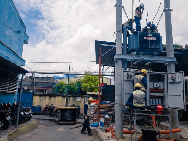 Trạm biến áp giàn