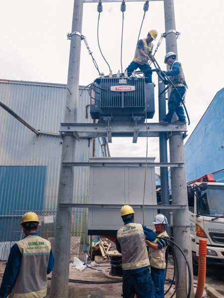 Trạm biến áp giàn