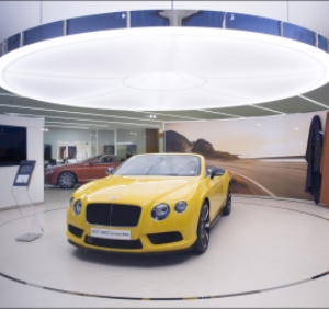 Trần showroom ô tô
