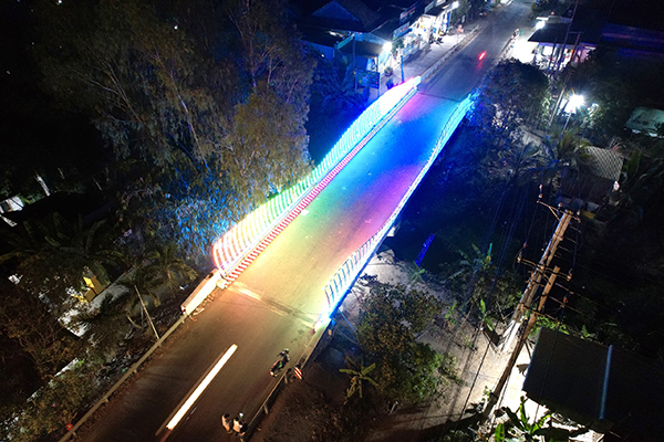 Trang trí đèn Led cầu đường