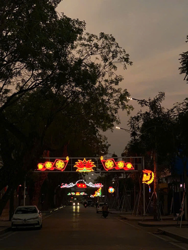 Trang trí đèn đường
