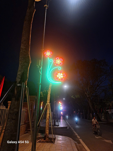 Trang trí đèn đường