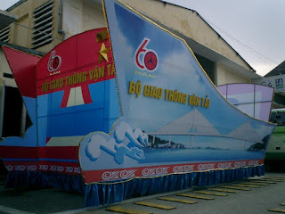 Trang trí xe diễu hành